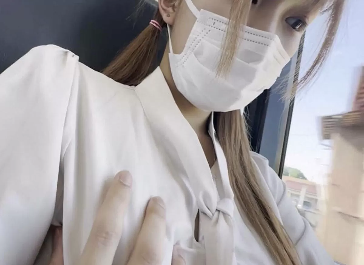 【画像84枚】満員電車で乳痴漢する痴漢師たち002