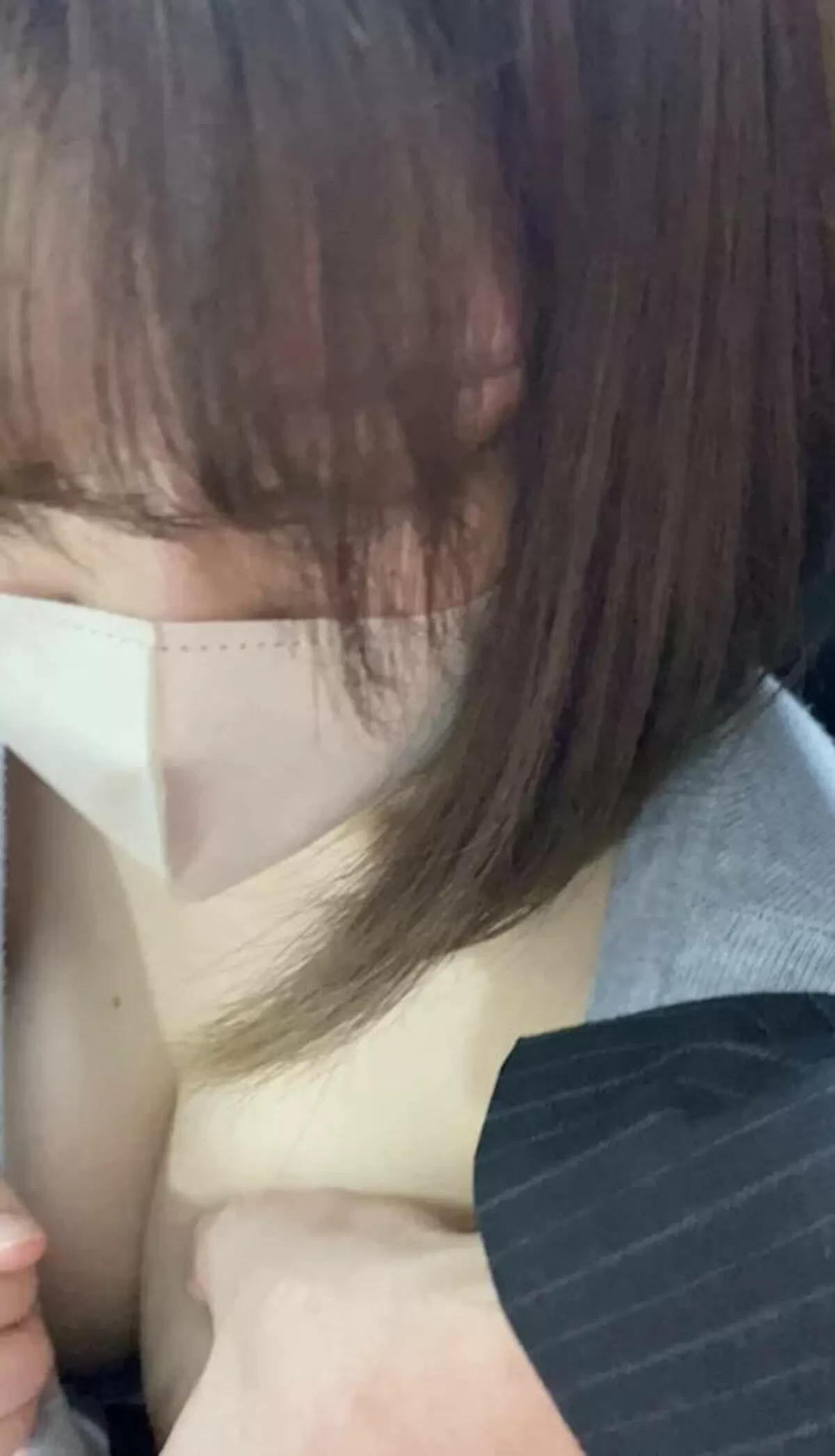 【画像84枚】満員電車で乳痴漢する痴漢師たち023