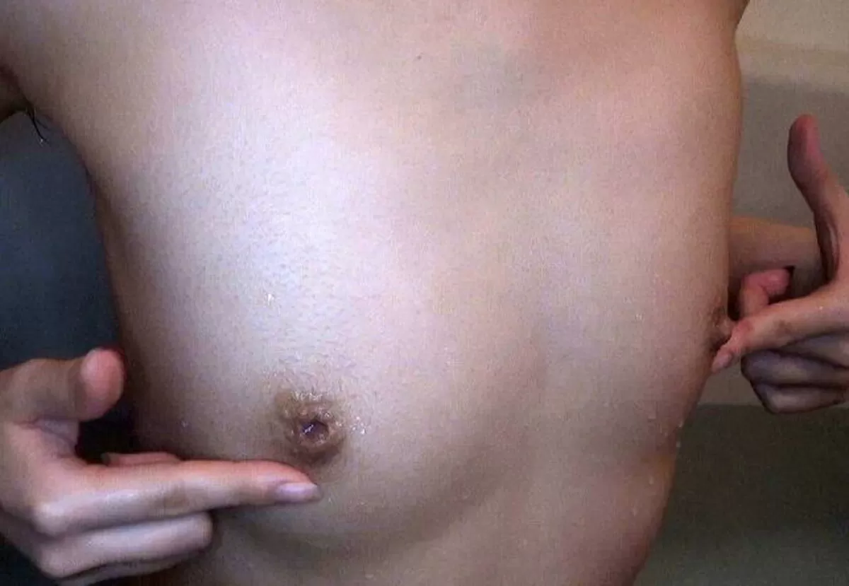 陥没乳首を掘り起こしたい!そんな欲求が湧き上がるおっぱい画像086