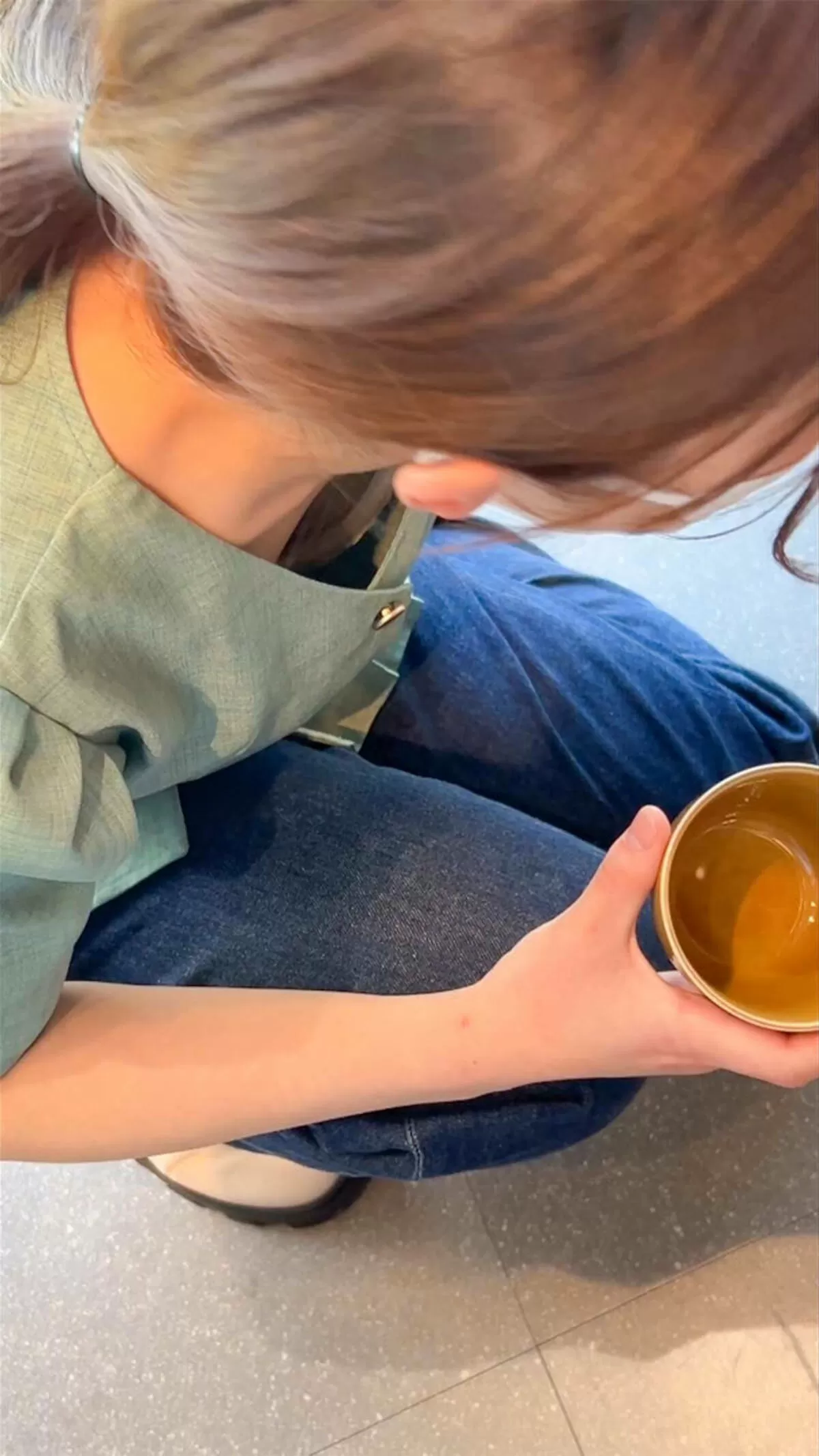 JD胸チラエロ画像024