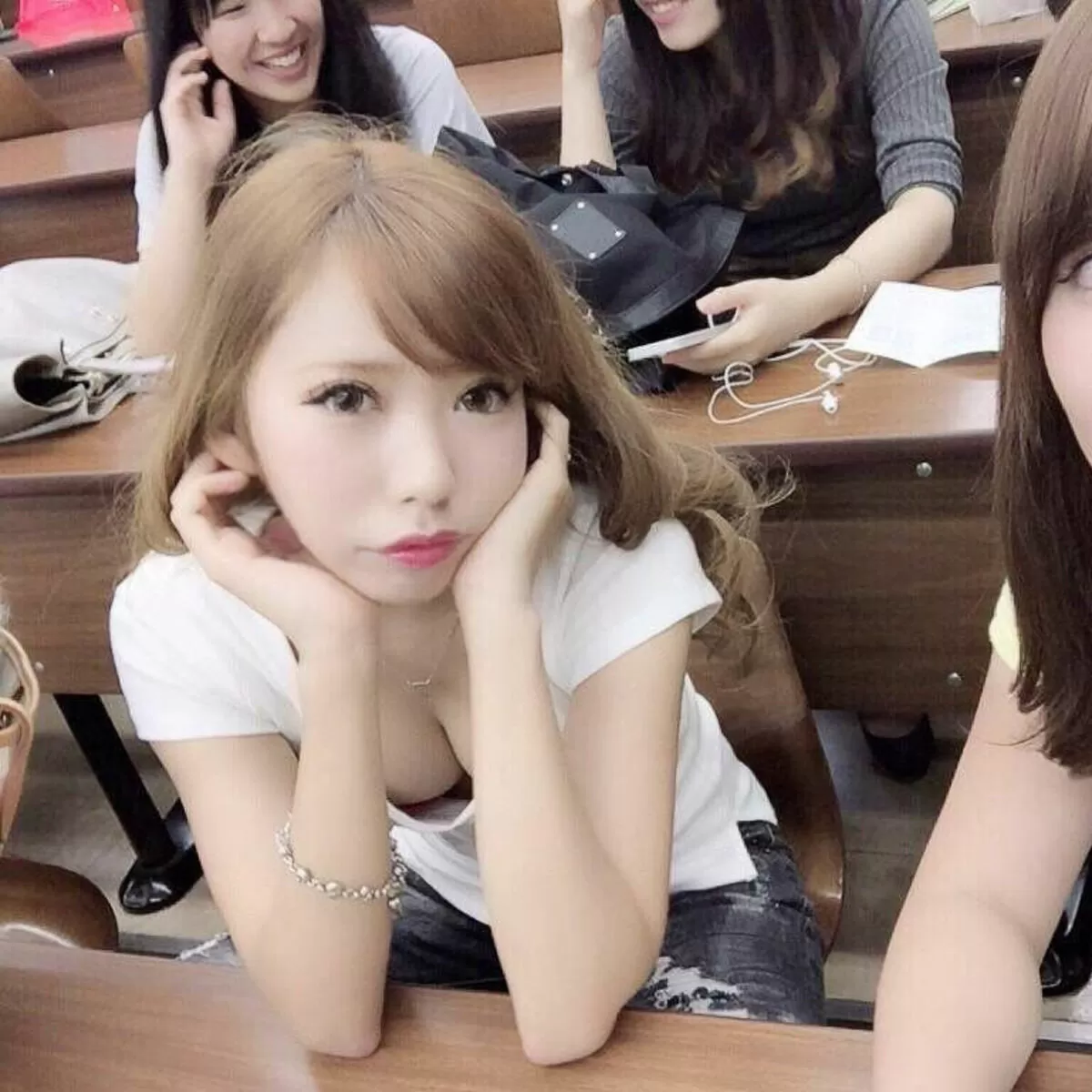 JD胸チラエロ画像101