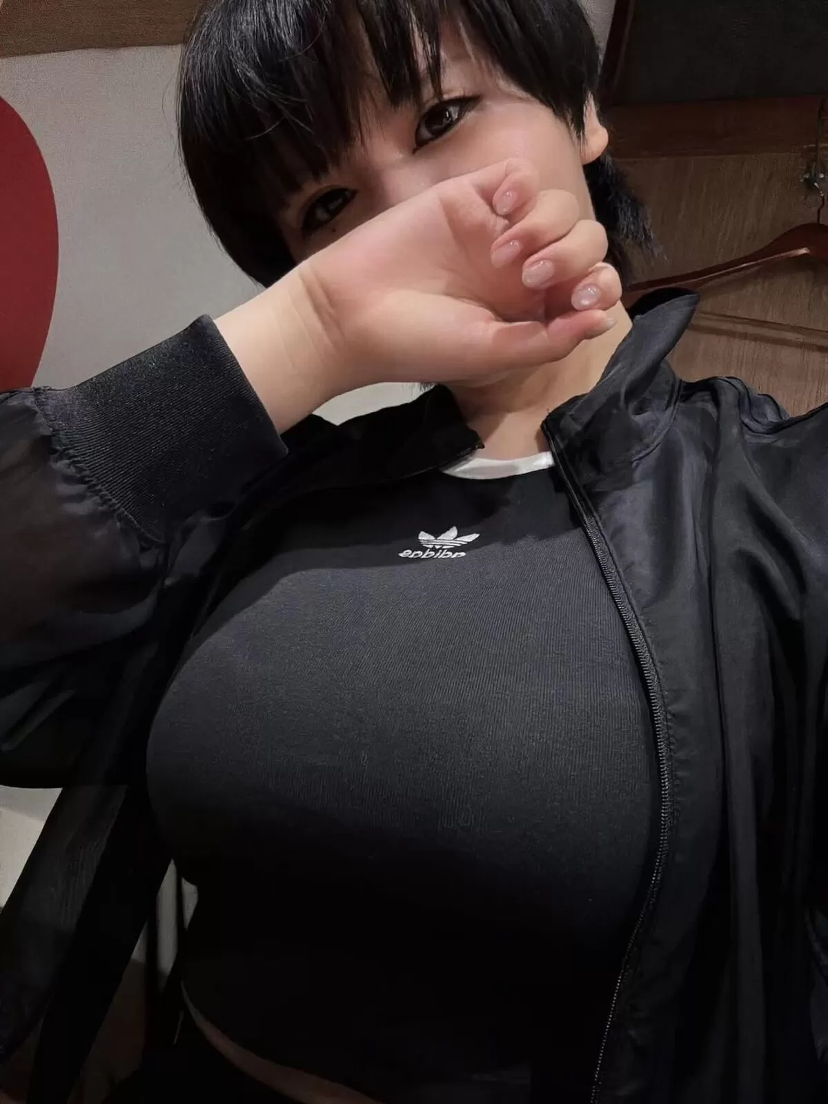 ボーイッシュ巨乳エロ画像010