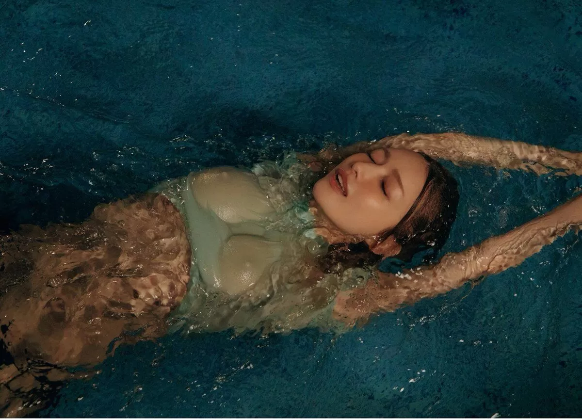 塗れた布に透けるおっぱいエロ画像62枚001