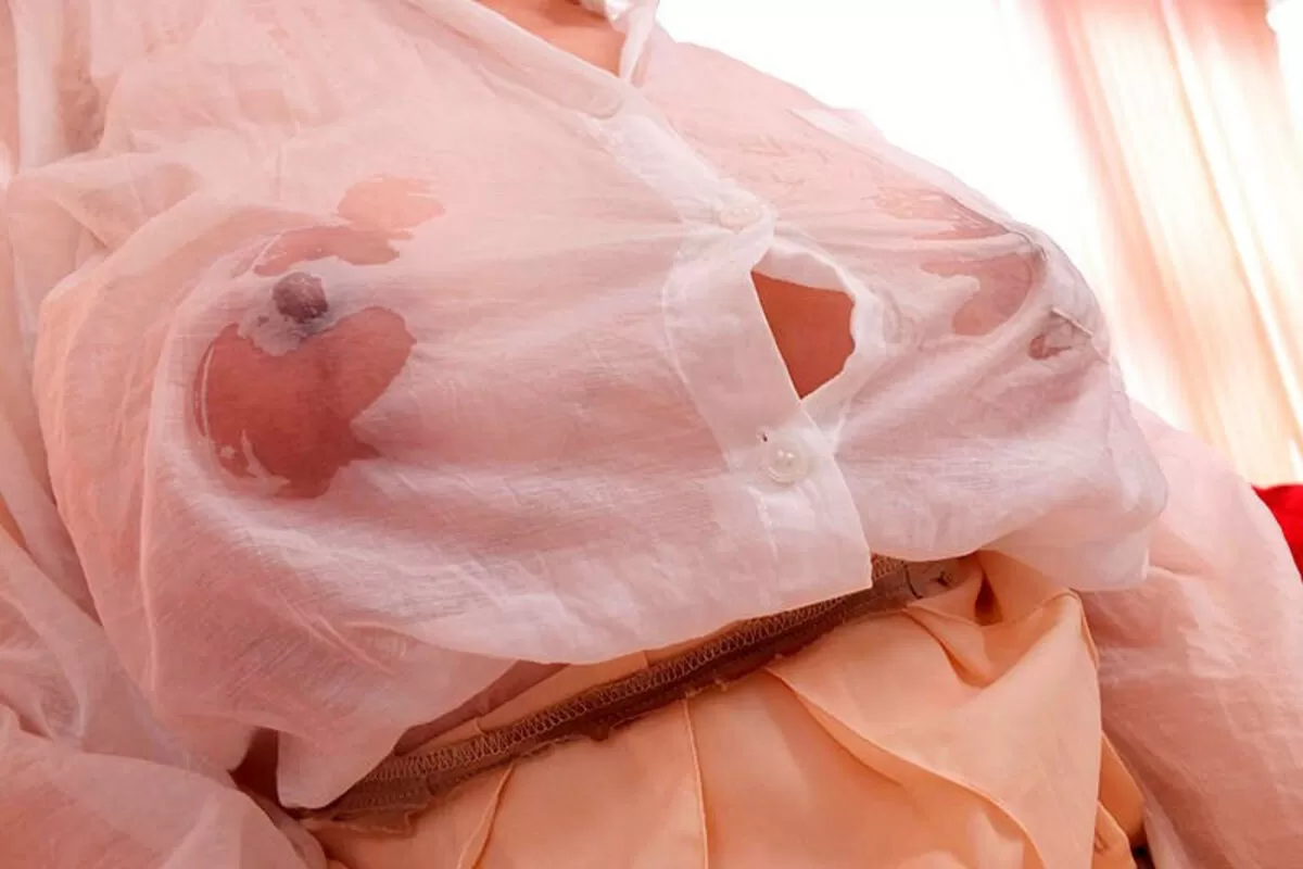 塗れた布に透けるおっぱいエロ画像62枚056