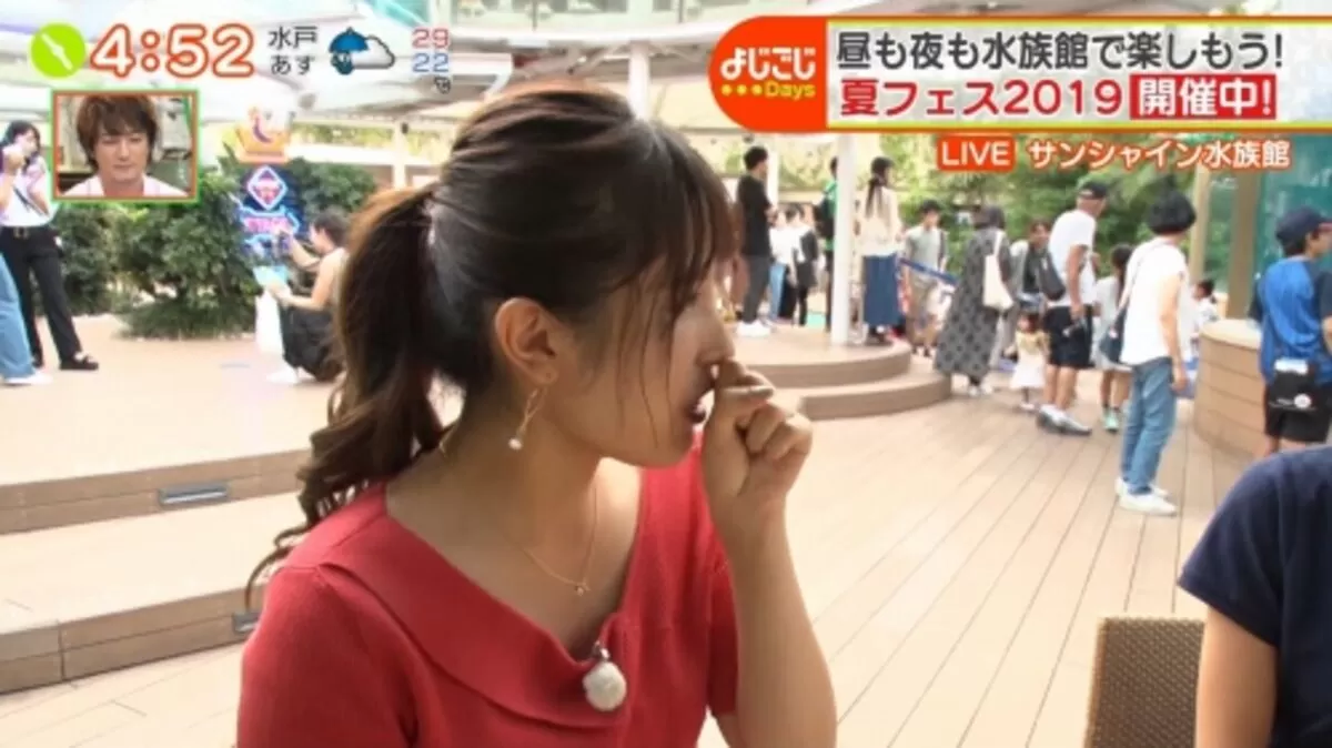 生放送胸チラエロ画像044