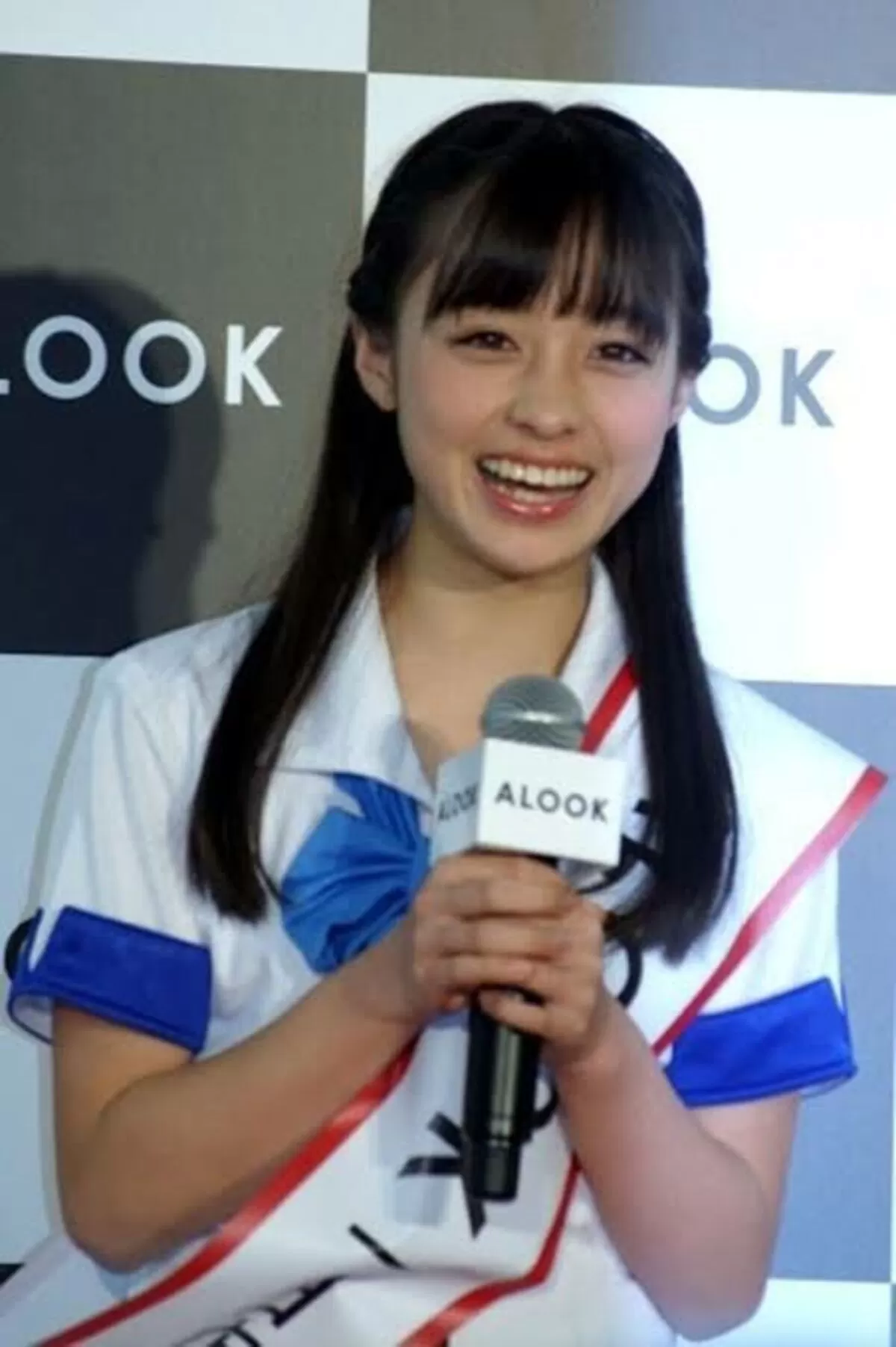 橋本環奈エロ画像185