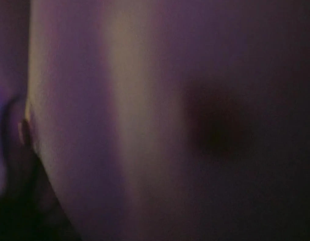 映画で貧乳を出した女優のおっぱいエロ画像035