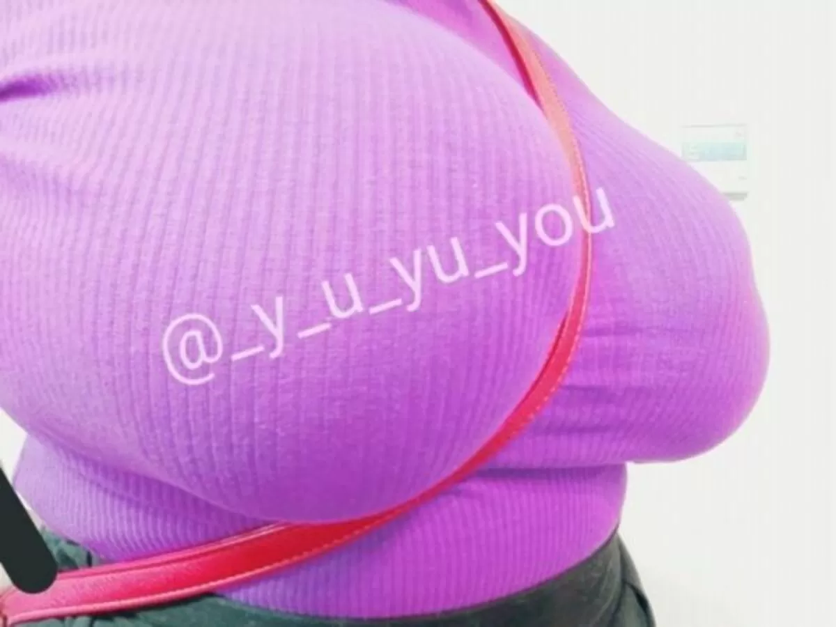 抱きしめられたい!巨乳女子のニットおっぱいエロ画像029