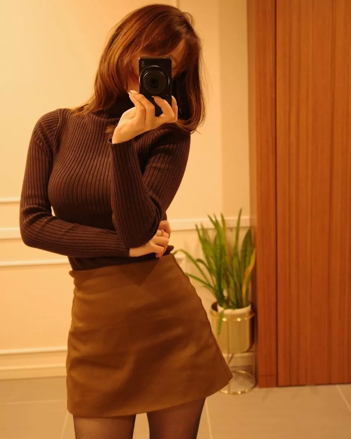 抱きしめられたい!巨乳女子のニットおっぱいエロ画像033