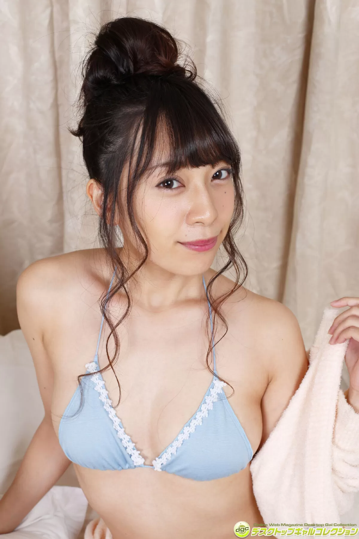 宮本彩希エロ画像086