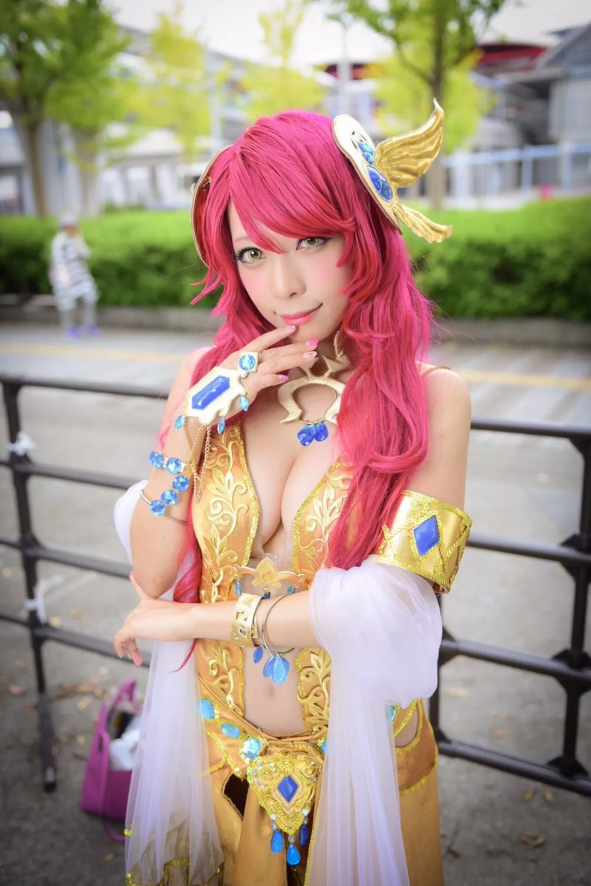 宮本彩希エロ画像196