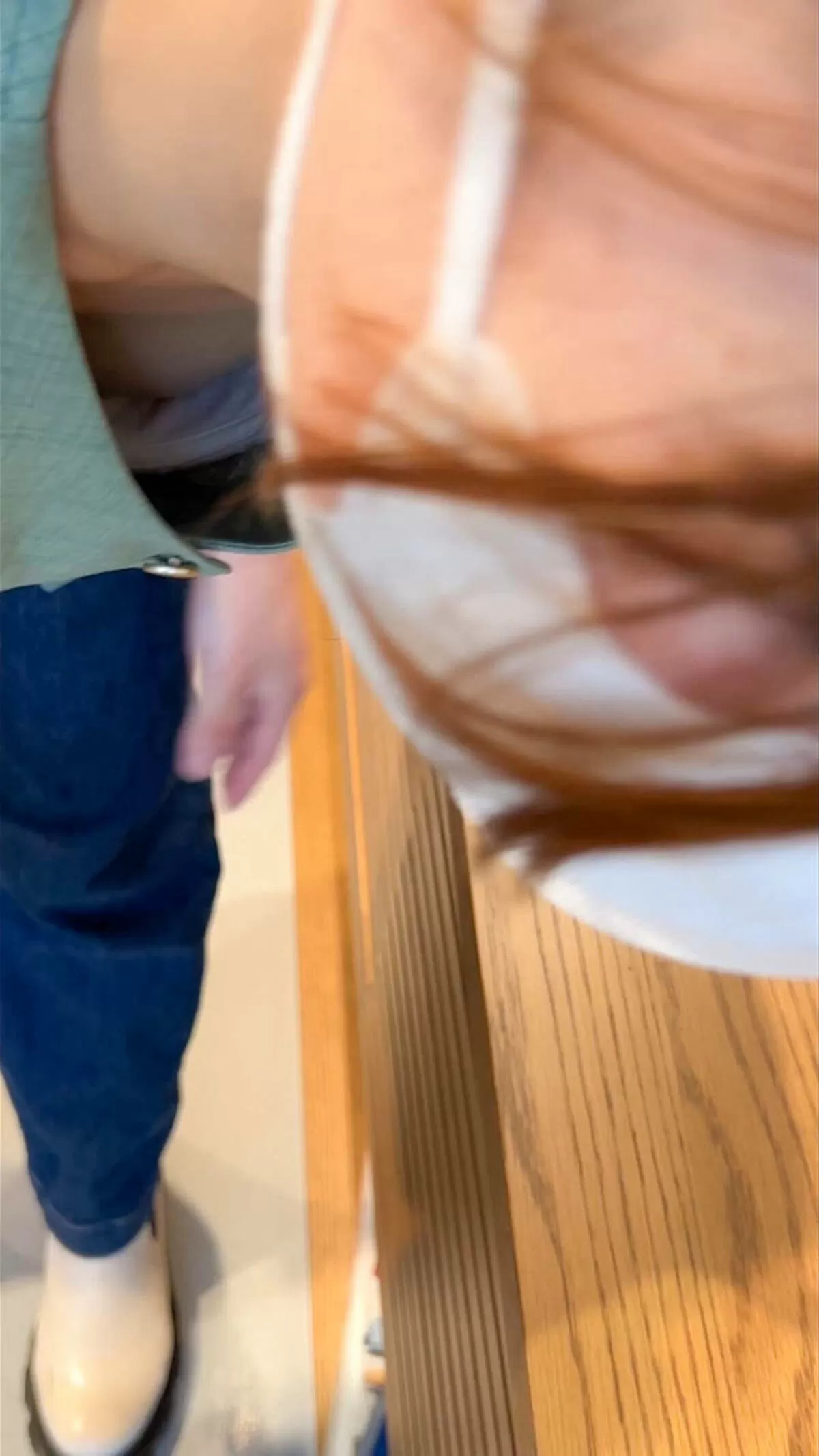 【盗撮 貧乳】ちっぱいを隠し撮り!スッカスカだから丸見えだよぉ018