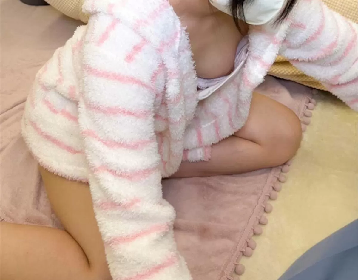 【盗撮 貧乳】ちっぱいを隠し撮り!スッカスカだから丸見えだよぉ026