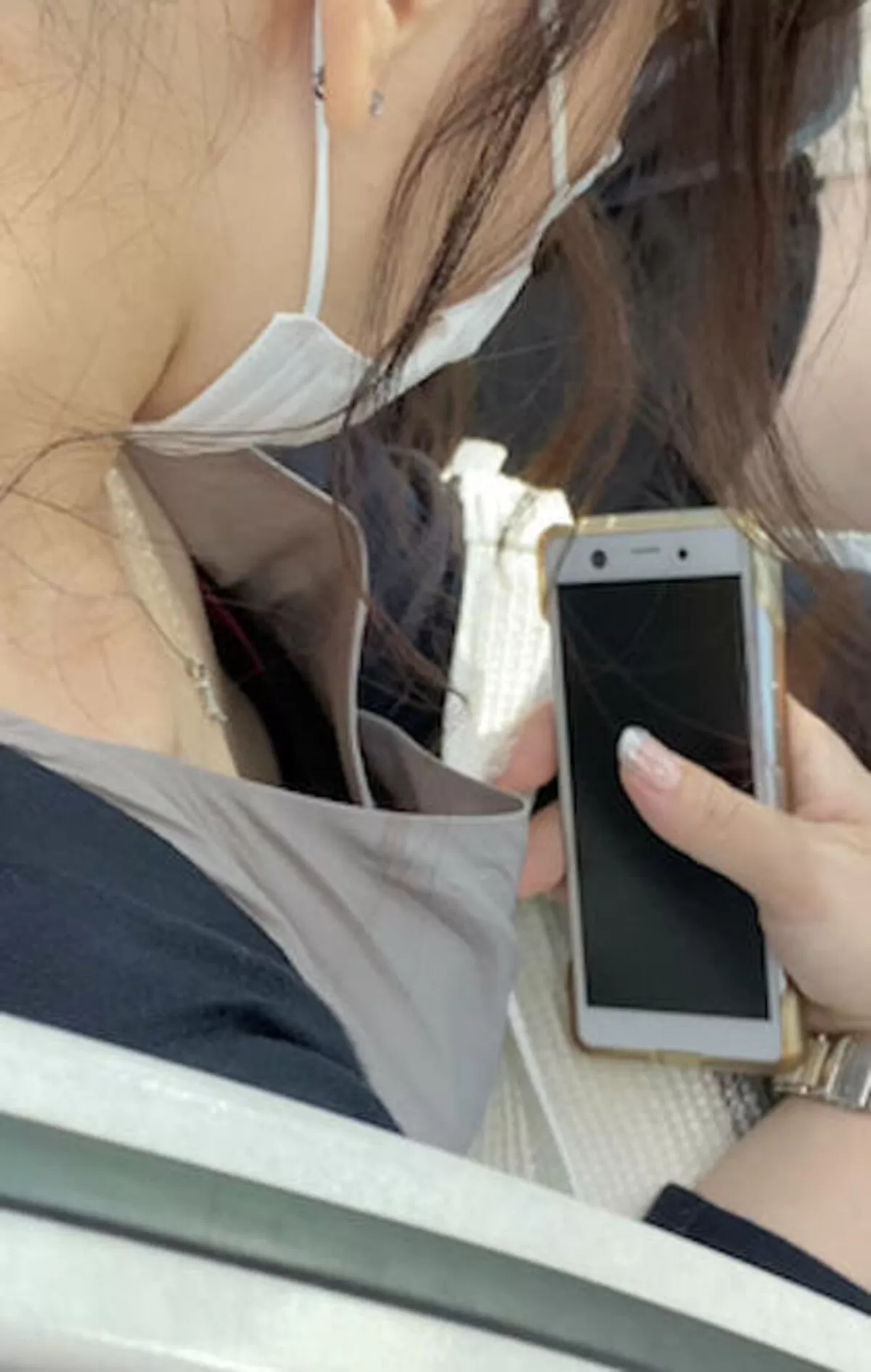 【盗撮 貧乳】ちっぱいを隠し撮り!スッカスカだから丸見えだよぉ045