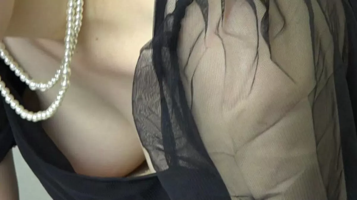 【盗撮 貧乳】ちっぱいを隠し撮り!スッカスカだから丸見えだよぉ072