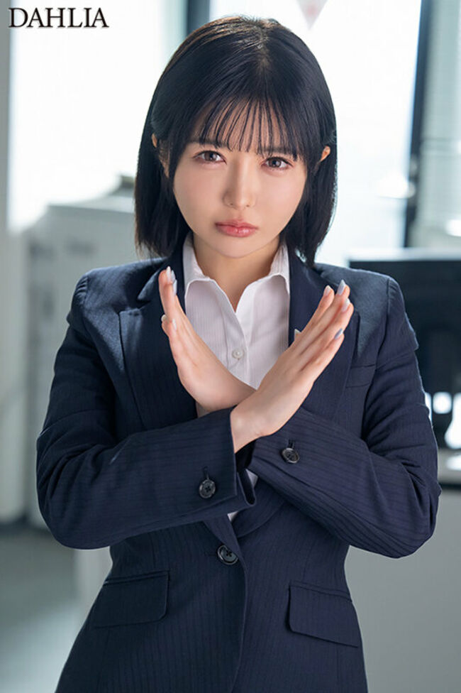 【画像】ZIP!街頭インタビューでAV女優・善場まみがOLとして登場！003