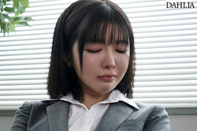 【画像】ZIP!街頭インタビューでAV女優・善場まみがOLとして登場！005