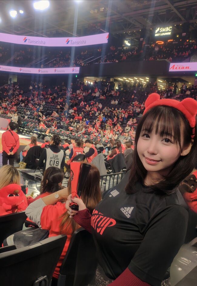 【画像+動画】地方ラジオパーソナリティー・美咲の爆乳恵体が発見される!001