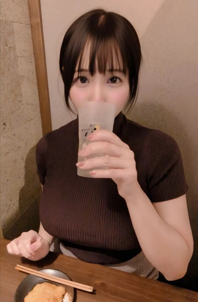 【画像+動画】地方ラジオパーソナリティー・美咲の爆乳恵体が発見される!005