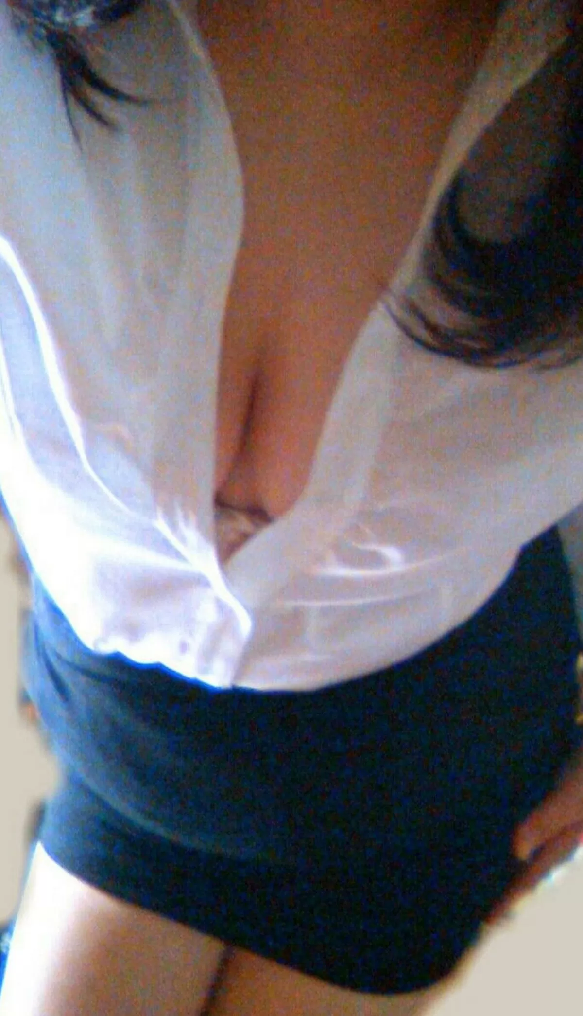 巨乳素人のスーツエロ画像005