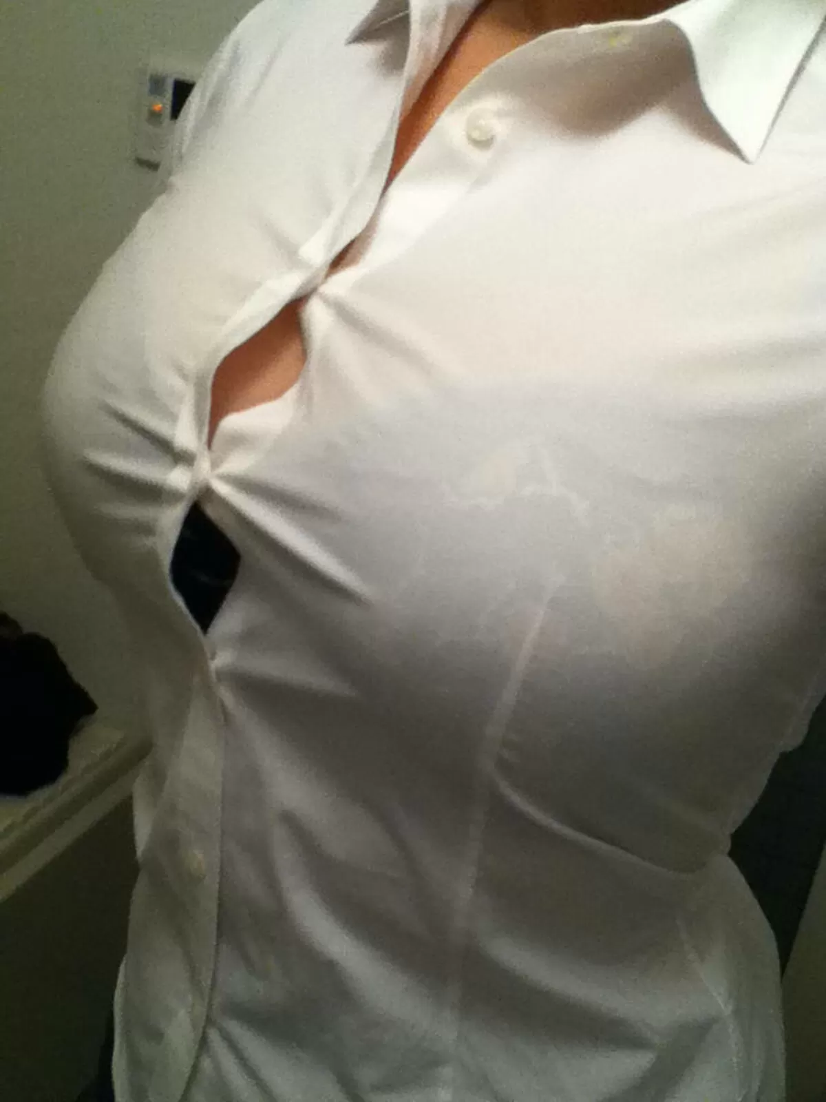 巨乳素人のスーツエロ画像022