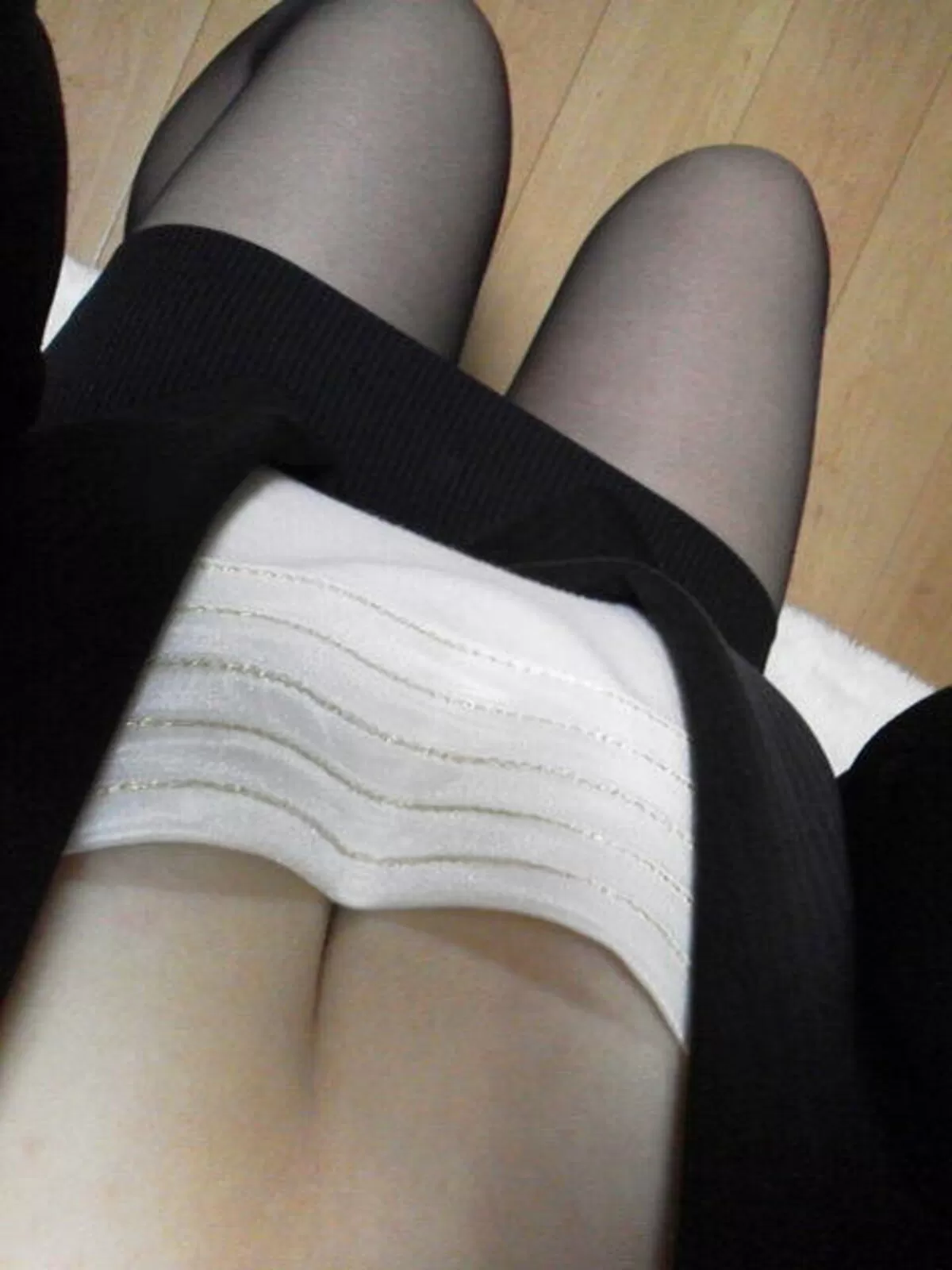 巨乳素人のスーツエロ画像035