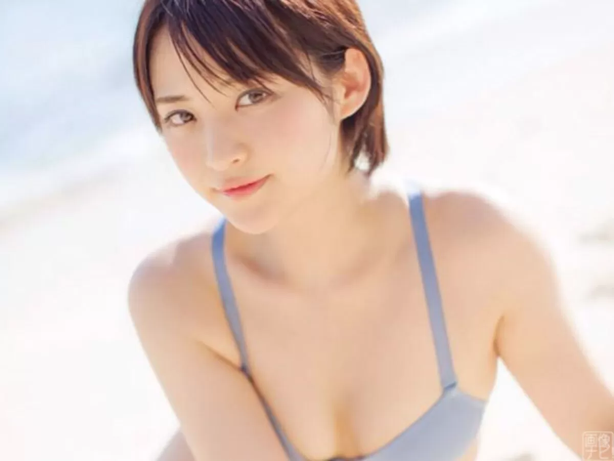 貧乳グラビアエロ画像009