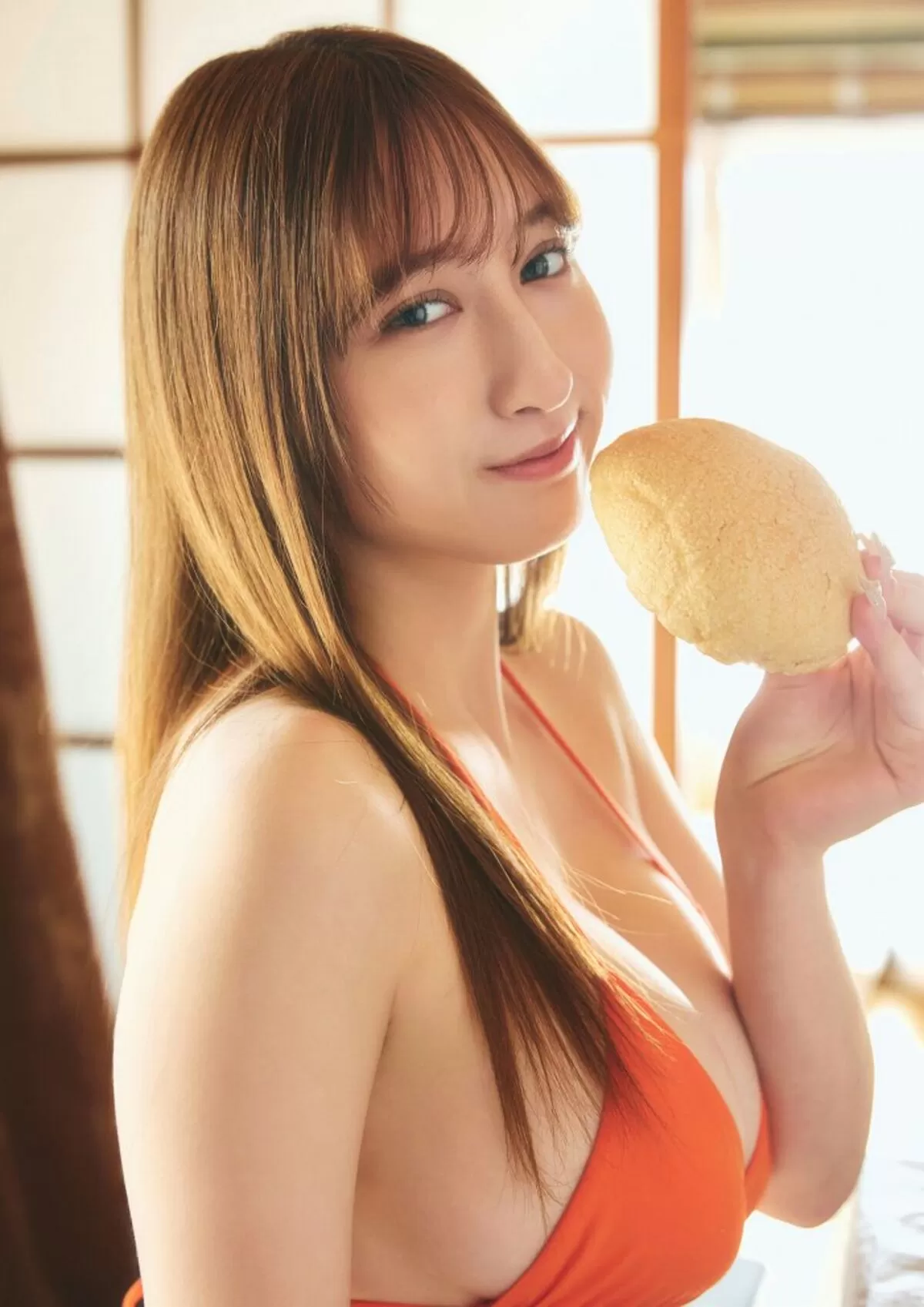 ハーフグラドルの水着おっぱいエロ画像014