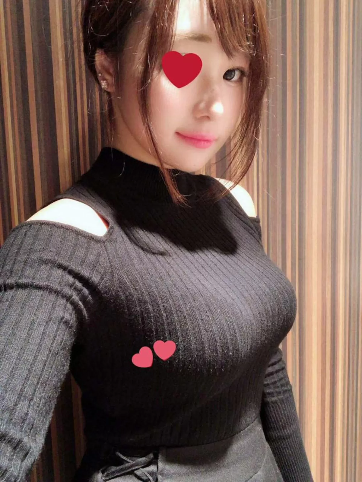 着衣爆乳のエロ画像122