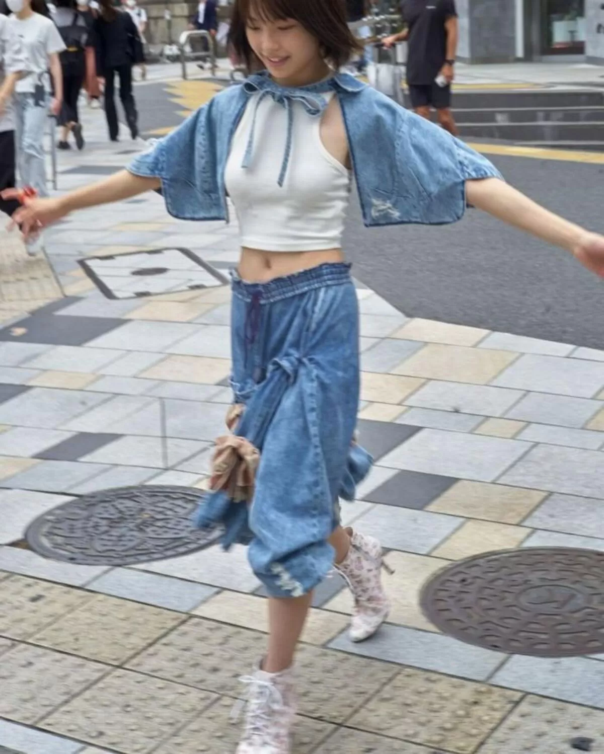 芋生悠エロ画像036