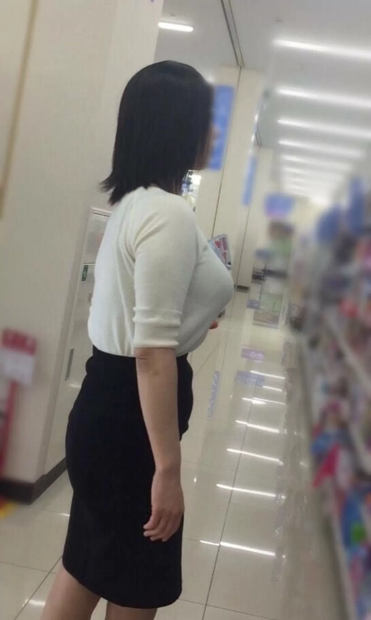 街で見かけた野生のデカ乳スナップショット003