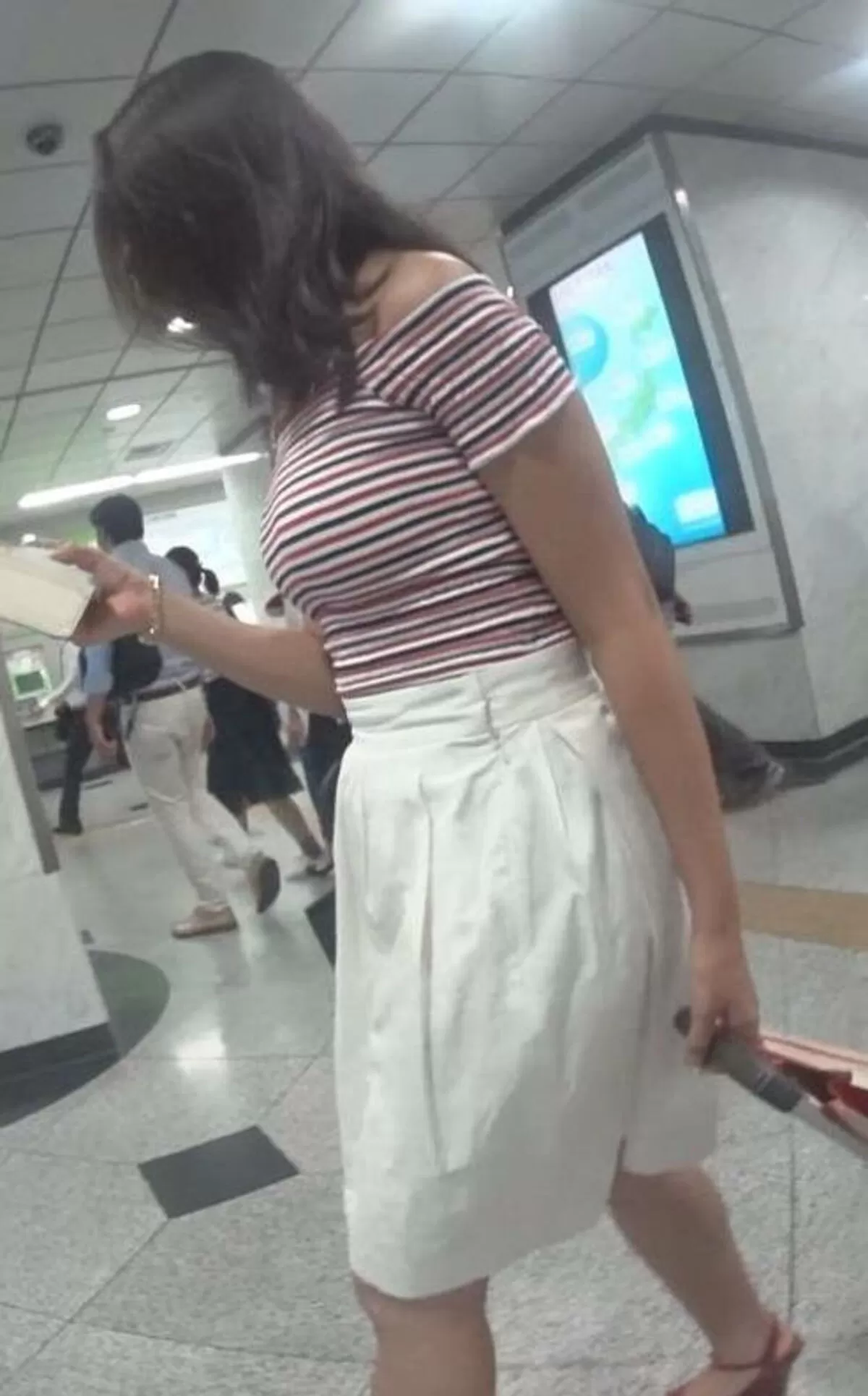 街で見かけた野生のデカ乳スナップショット005