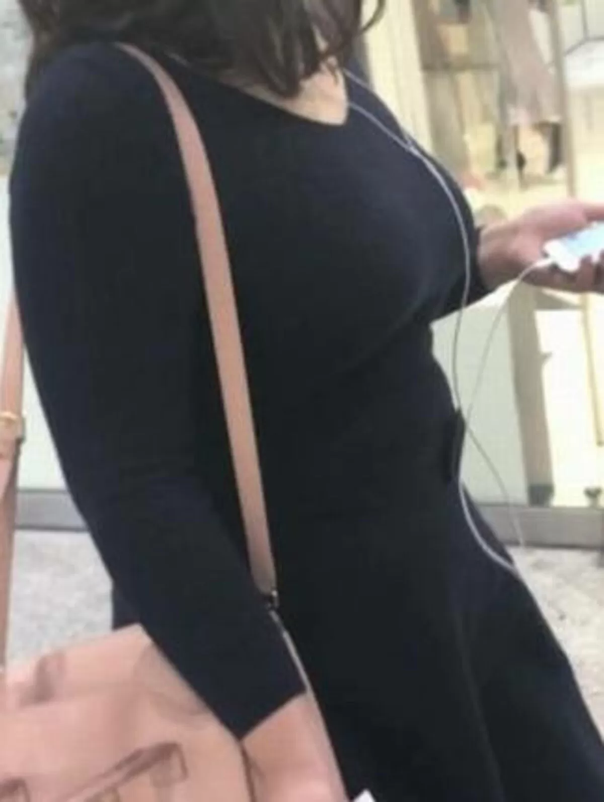 街で見かけた野生のデカ乳スナップショット008