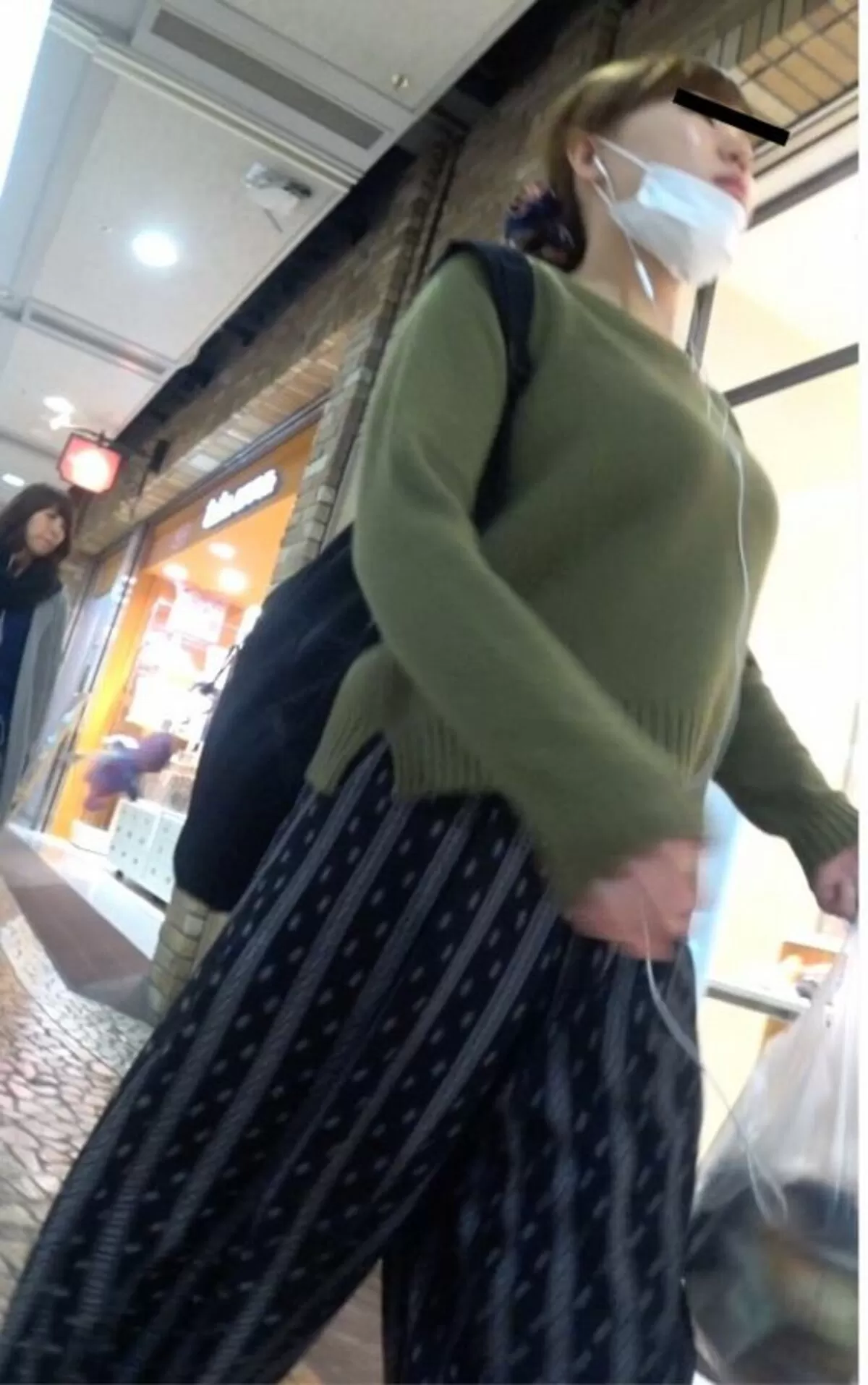 街で見かけた野生のデカ乳スナップショット016