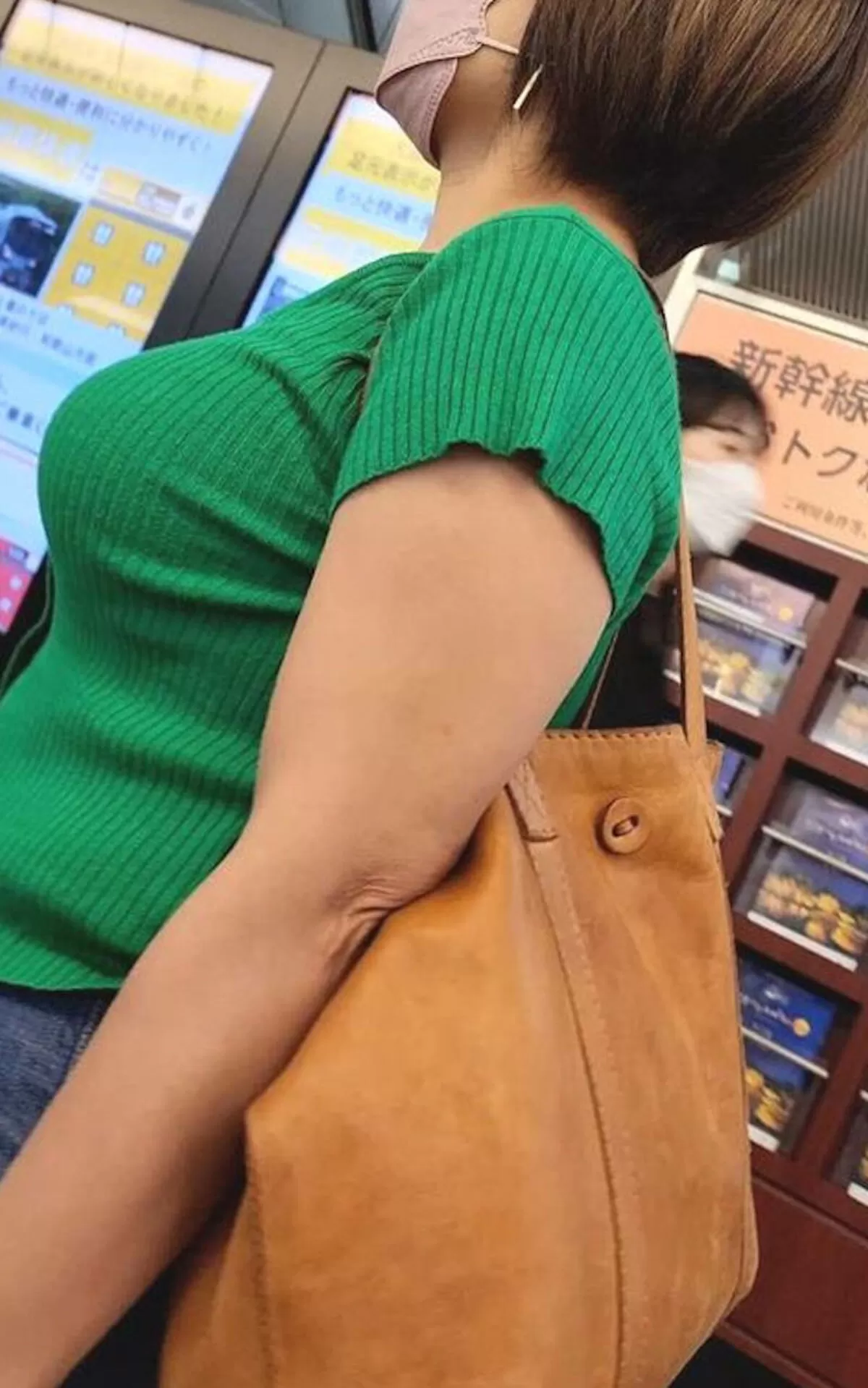 街で見かけた野生のデカ乳スナップショット064