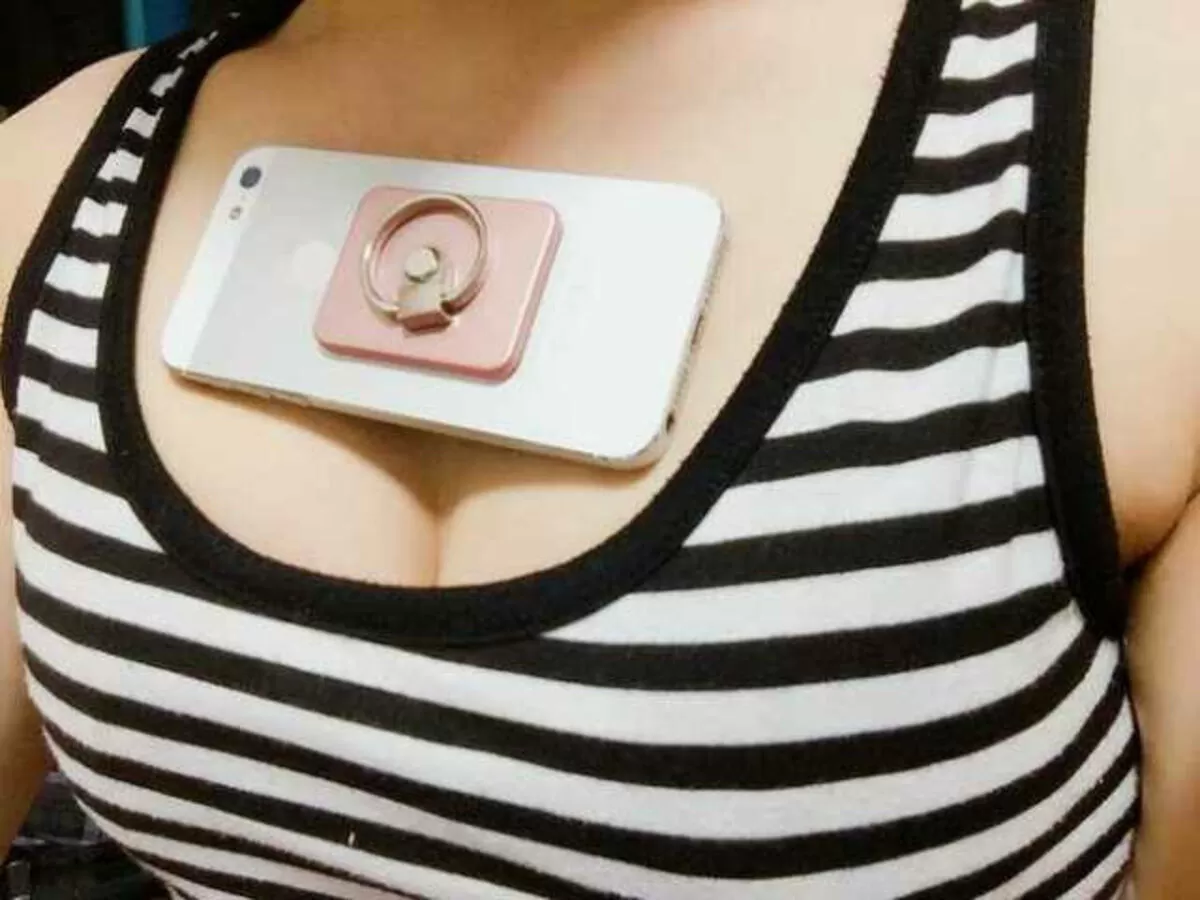 ボーダー柄の着衣おっぱいエロ画像41枚008