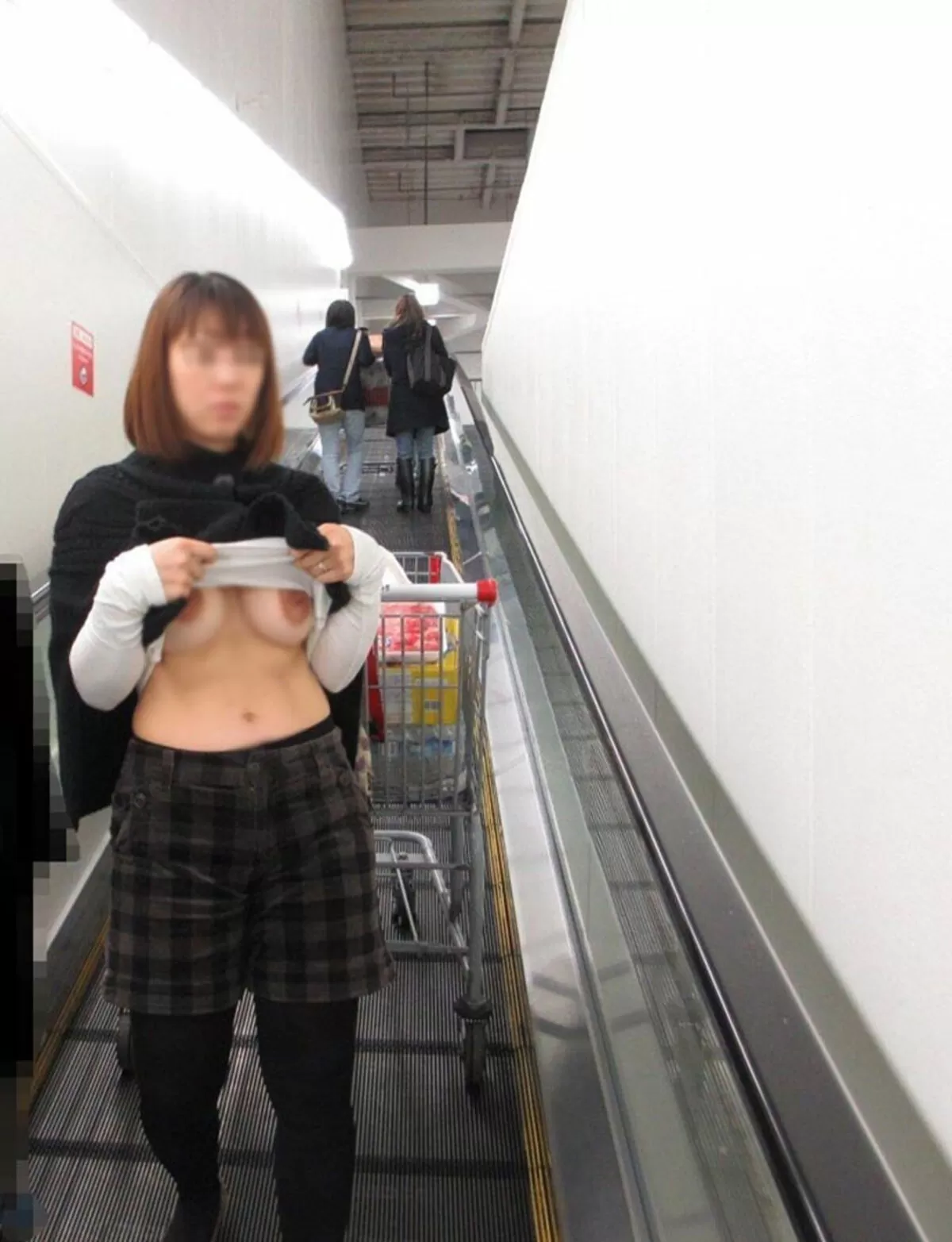 おっぱいチャレンジエロ画像085