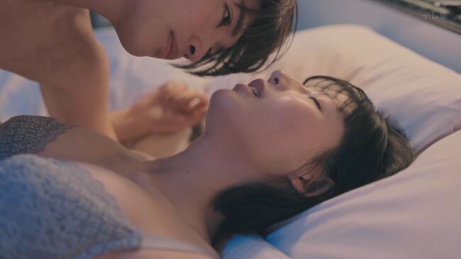 【画像】石井杏奈がベッドでブラジャー姿の激しい手マンシーン！聖ラブサバイバーズ第8話004