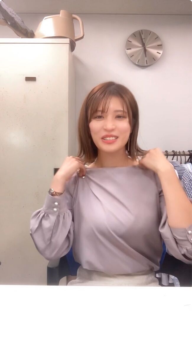 【画像+動画】テレQ女子アナ岡田桃佳、TikTokライブで谷間が目立ってしまう瞬間が話題に004