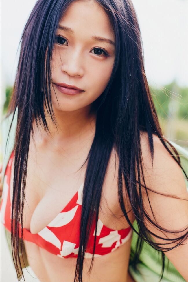 【画像】イチローを打ち取った元高校野球女子、グラビアで水着姿を披露010