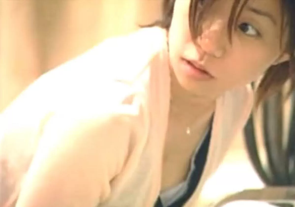 結婚式の胸チラ盗撮エロ画像033