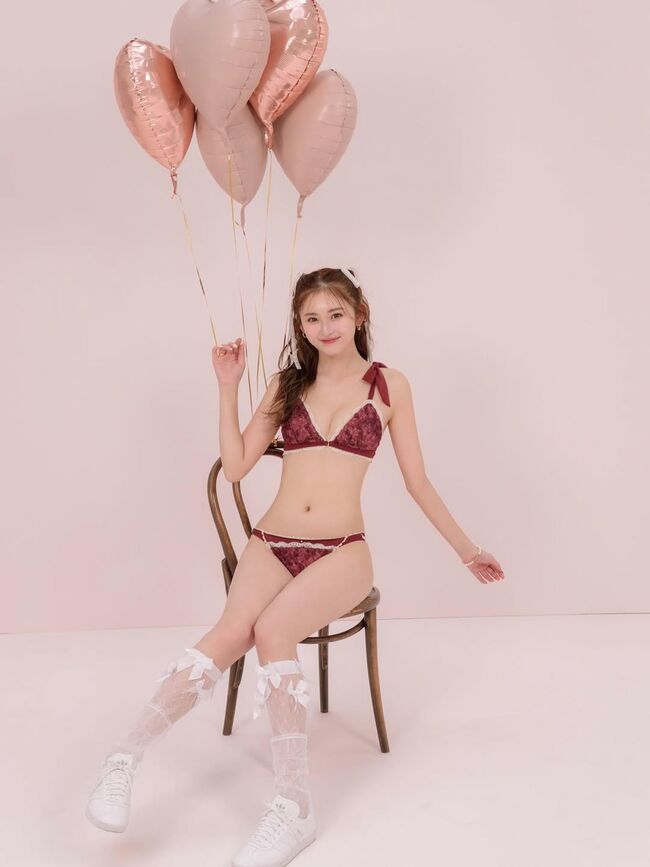 【画像＋動画】ゆうちゃみ、ピーチ・ジョン春ランジェリー姿をインスタで公開し話題に002