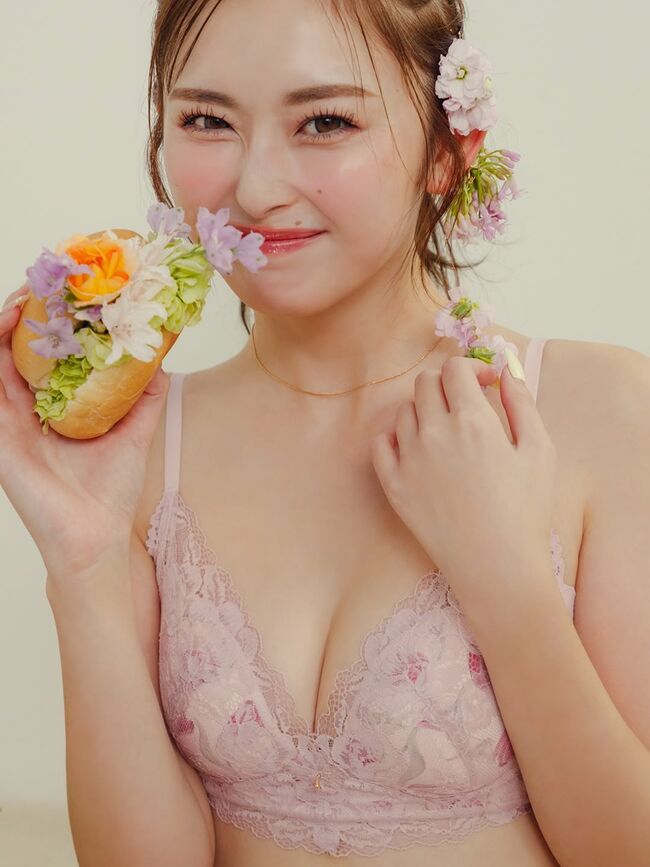 【画像＋動画】ゆうちゃみ、ピーチ・ジョン春ランジェリー姿をインスタで公開し話題に006