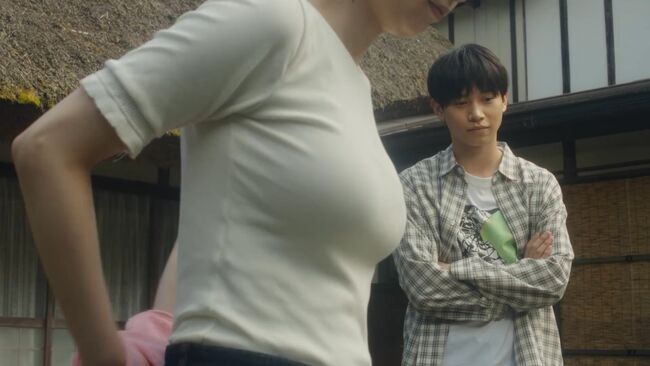 【画像】ドラマ『アリスさんちの囲炉裏端』で馬場ふみかの着衣おっぱいがエロすぎると話題に003