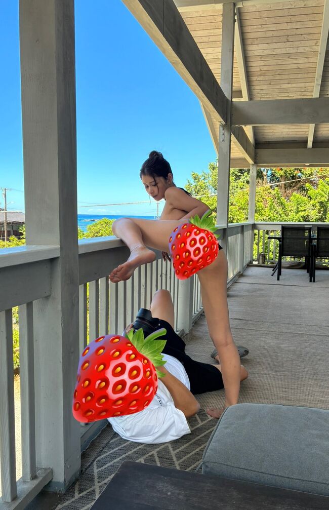 巨乳グラドル山田あいさん(22)「具が出なければ全部出せます」発言も話題…Iカップボディの破壊力が凄すぎる001