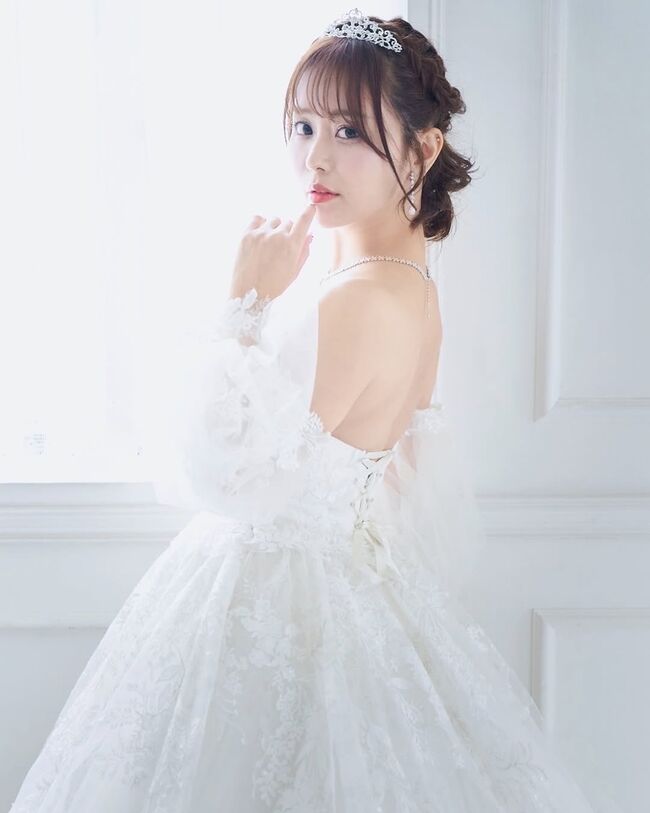 【画像】井口裕香、ウェディングドレス姿でもおっぱいの谷間がエロい008