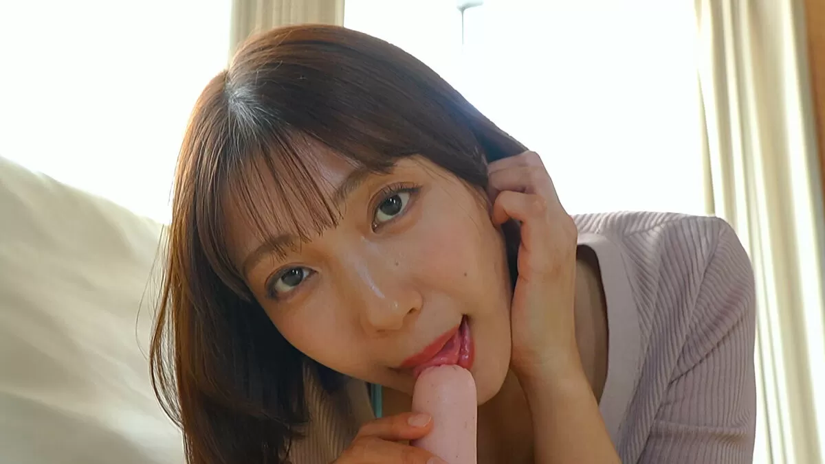 グラドル麻倉まりな、限界ギリギリの“ほぼ乳首”級ショットが刺激的すぎる023