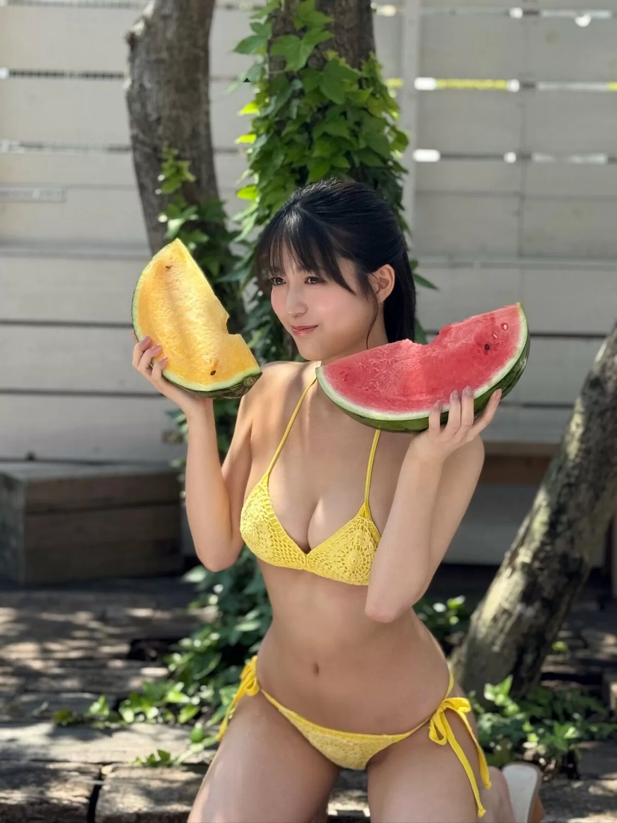 【画像+動画】正統派グラドル赤間四季、10代最後のグラビアで大人セクシーなおっぱいボディを大胆披露！004