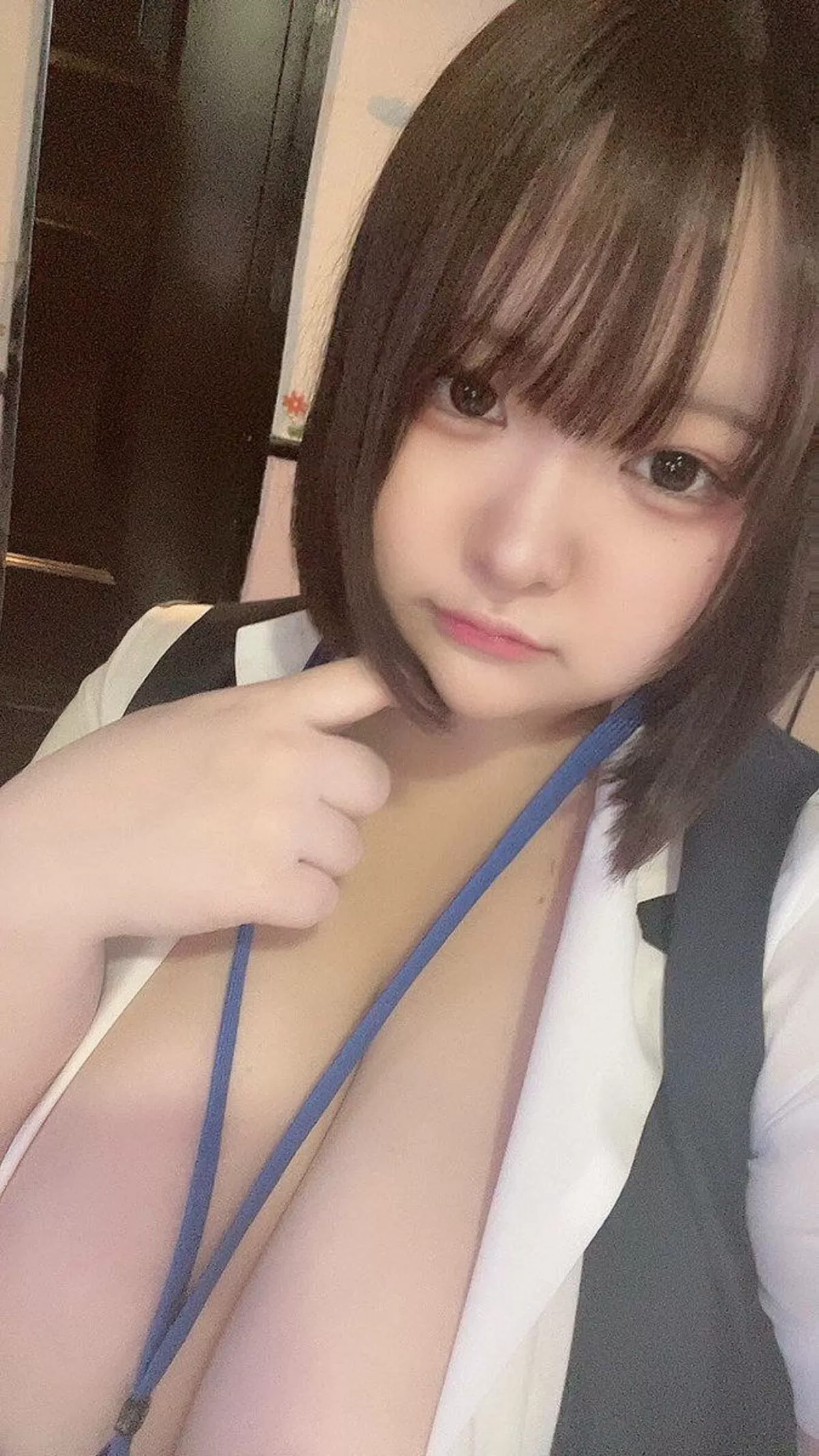 巨乳OLのエロ画像031