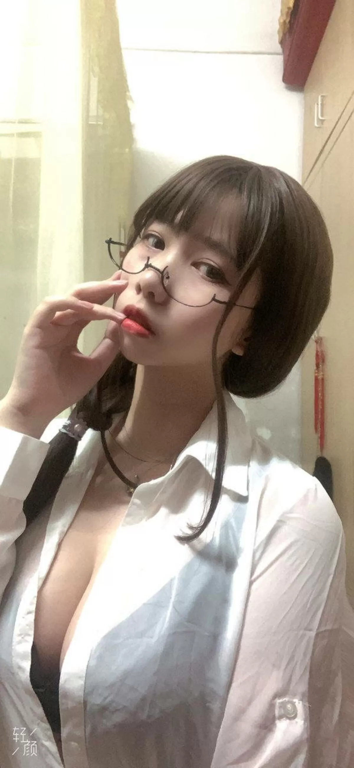 巨乳OLのエロ画像038